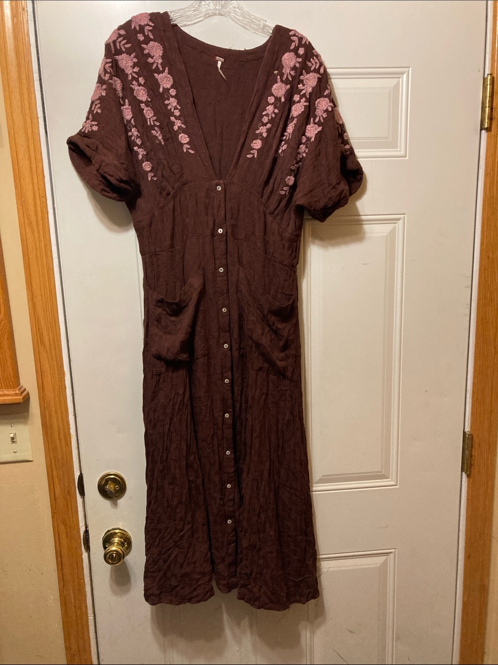 Free People Embroidered Button-Front Women’s Dress with Pink Floral Detail L